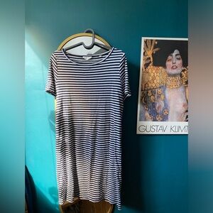 EUC Kotn boat neck dress size L